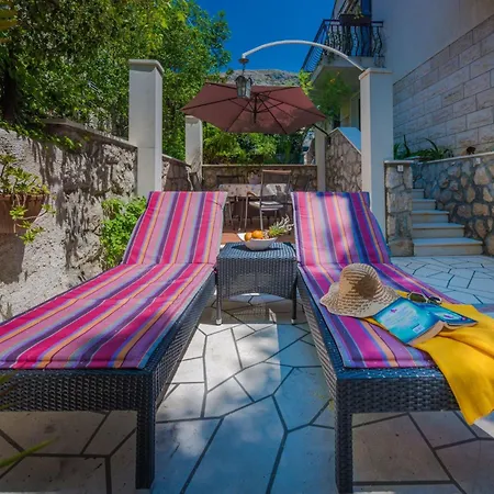 Ivona Mit Terrasse Und Aussendusche By Interhome شقة