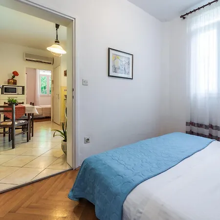 Ivona Mit Terrasse Und Aussendusche By Interhome