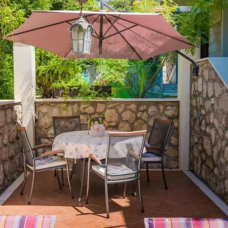 Daire Ivona Mit Terrasse Und Aussendusche By Interhome