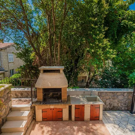 Ivona Mit Terrasse Und Aussendusche By Interhome Dubrovnik