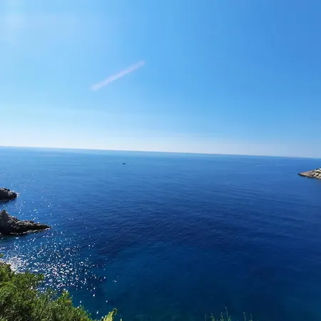 Ivona Mit Terrasse Und Aussendusche By Interhome Daire Dubrovnik