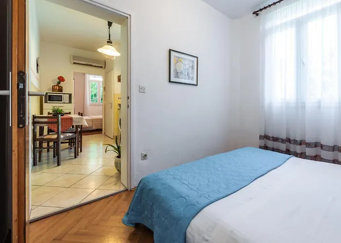 Ivona Mit Terrasse Und Aussendusche By Interhome