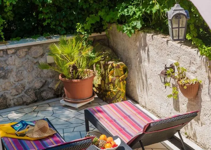 Ivona Mit Terrasse Und Aussendusche By Interhome Appartement Dubrovnik