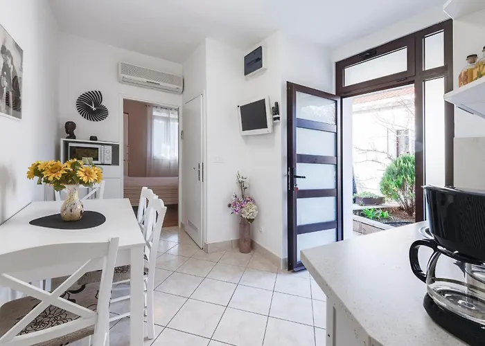 Ivona Mit Terrasse Und Aussendusche By Interhome Dubrovnik